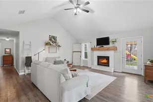 753 Belmont Dr, New Braunfels, TX 78130 - Photo 5