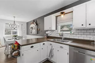 753 Belmont Dr, New Braunfels, TX 78130 - Photo 15