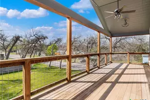 502 E Basel St, New Braunfels, TX 78130 - Photo 35