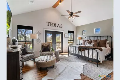 502 E Basel Street, New Braunfels, TX 78130 - Photo 25