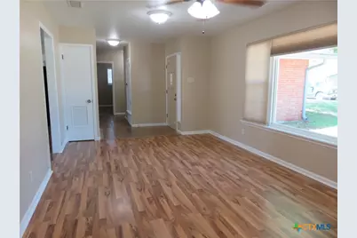 1339 Mockingbird Lane, Seguin, TX 78155 - Photo 17