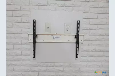 1339 Mockingbird Lane, Seguin, TX 78155 - Photo 15