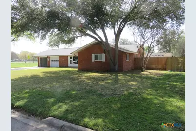 1339 Mockingbird Lane, Seguin, TX 78155 - Photo 3