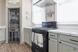 455 Buentello Rd, Victoria, TX 77905 - Photo 15