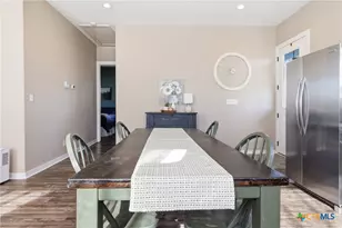 455 Buentello Rd, Victoria, TX 77905 - Photo 11