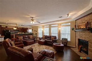 73 Rose Way, Victoria, TX 77905 - Photo 7