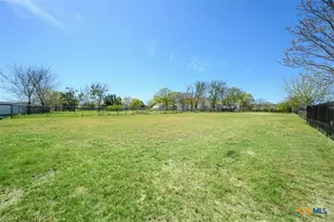 1906 Schorn St, Killeen, TX 76542 - Photo 29