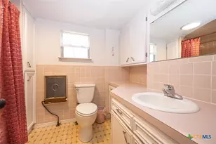 1906 Schorn St, Killeen, TX 76542 - Photo 17