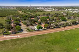 104 Willowick Dr, Victoria, TX 77901 - Photo 17