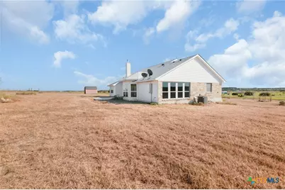 1298 County Road 2337, Lampasas, TX 76550 - Photo 35