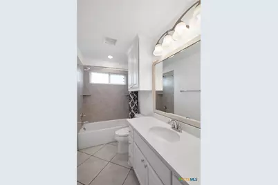 1298 County Road 2337, Lampasas, TX 76550 - Photo 27