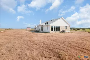 1298 County Rd 2337, Lampasas, TX 76550 - Photo 35