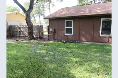 139 Lone Oak Street, Seguin, TX 78155 - Photo 7