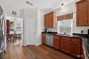 965 Rio Verde, New Braunfels, TX 78130 - Photo 13