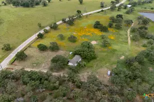 104 Longhorn Rd, Stockdale, TX 78160 - Photo 39