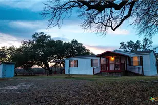 104 Longhorn Rd, Stockdale, TX 78160 - Photo 29