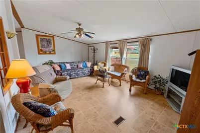 104 Longhorn Road, Stockdale, TX 78160 - Photo 15