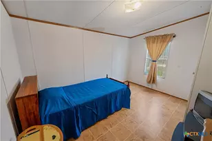 104 Longhorn Rd, Stockdale, TX 78160 - Photo 13
