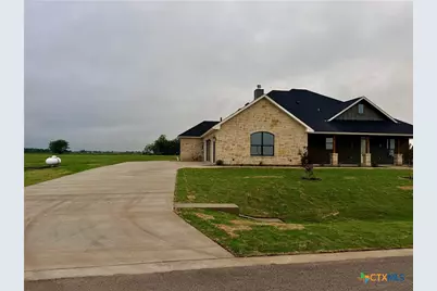 107 Pr 711, Lott, TX 76656 - Photo 3