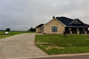 107 Pr 711, Lott, TX 76656 - Photo 3