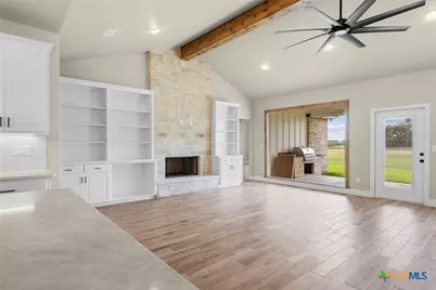 107 Pr 711, Lott, TX 76656 - Photo 11