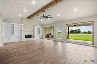 107 Pr 711, Lott, TX 76656 - Photo 9
