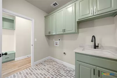 107 Pr 711, Lott, TX 76656 - Photo 23
