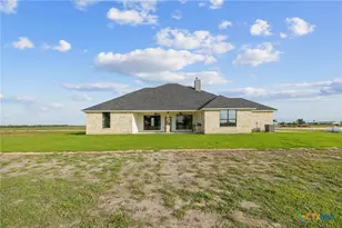 107 Pr 711, Lott, TX 76656 - Photo 33