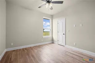 107 Pr 711, Lott, TX 76656 - Photo 29
