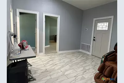 5716 Avenue C, Heidenheimer, TX 76501 - Photo 11