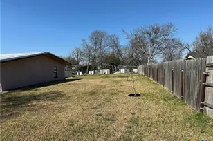 5716 Avenue C, Heidenheimer, TX 76501 - Photo 3