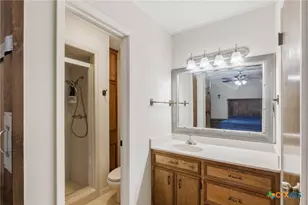 205 Westchester Dr, Victoria, TX 77904 - Photo 15