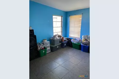 711 Hybiscus Lane, Victoria, TX 77904 - Photo 9