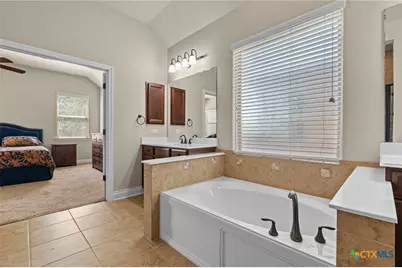 1082 Cedar Glen Drive, New Braunfels, TX 78132 - Photo 35