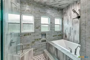 201 Stone Oak Dr, Inez, TX 77968 - Photo 19