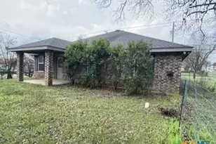 304 N 1st St, Nolanville, TX 76559 - Photo 5