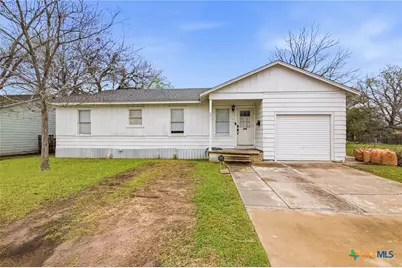 2011 E Crestwood Drive, Victoria, TX 77901 - Photo 1