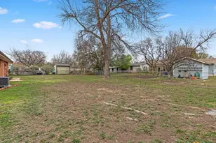 273 Meadow Ave, New Braunfels, TX 78130 - Photo 33