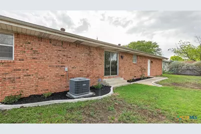 273 Meadow Avenue, New Braunfels, TX 78130 - Photo 31