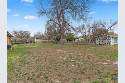 273 Meadow Avenue, New Braunfels, TX 78130 - Photo 9