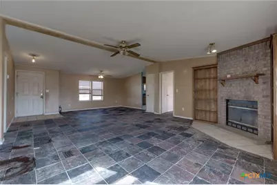 809 Crest Ct, Copperas Cove, TX 76522 - Photo 7