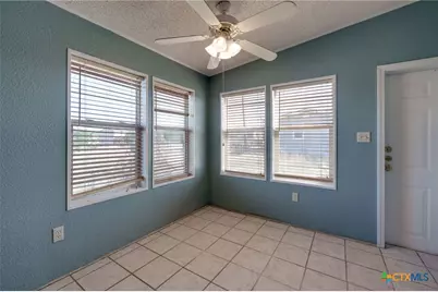 809 Crest Ct, Copperas Cove, TX 76522 - Photo 11