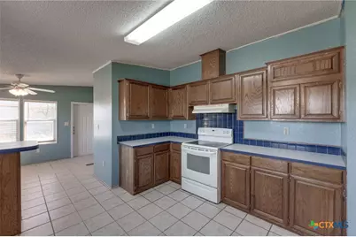809 Crest Ct, Copperas Cove, TX 76522 - Photo 9