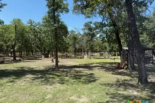 108 Deep Woods Dr, Seguin, TX 78155 - Photo 17