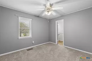 404 Oak St, Copperas Cove, TX 76522 - Photo 11