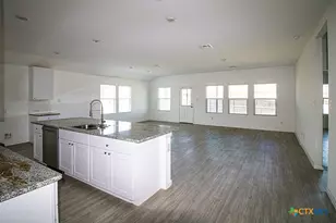 2700 San Martin Ln, Seguin, TX 78155 - Photo 3