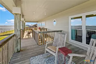 1588 W Bayshore Dr, Palacios, TX 77465 - Photo 13