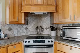 1588 W Bayshore Dr, Palacios, TX 77465 - Photo 21