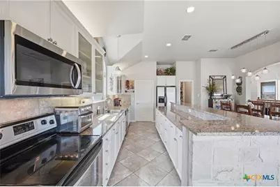 1701 Charter Oak Drive, Canyon Lake, TX 78133 - Photo 7