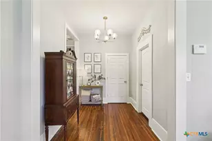 108 Kroschel St, Hallettsville, TX 77964 - Photo 11